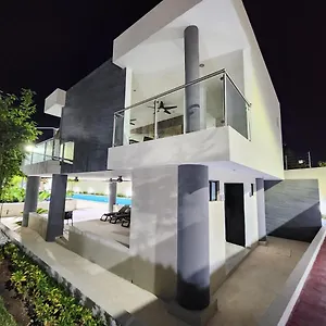 Apartamento Astoria Gated, Cancún